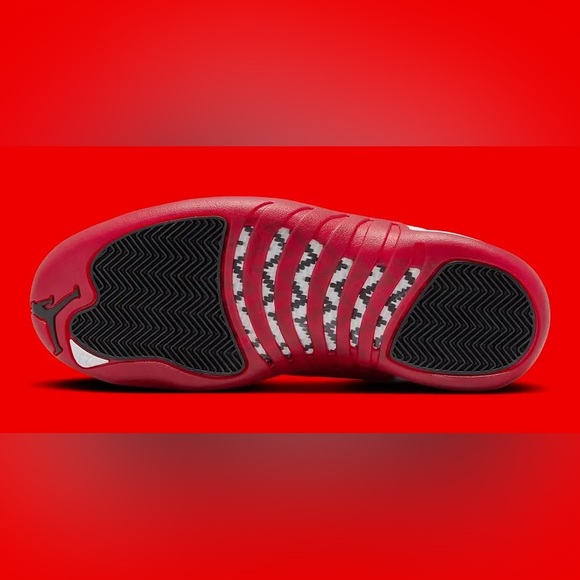 AIR RETRO JORDAN 12 CHERRY white black varsity red CT8013-116 size 8 - 14 - Picture 10 of 10